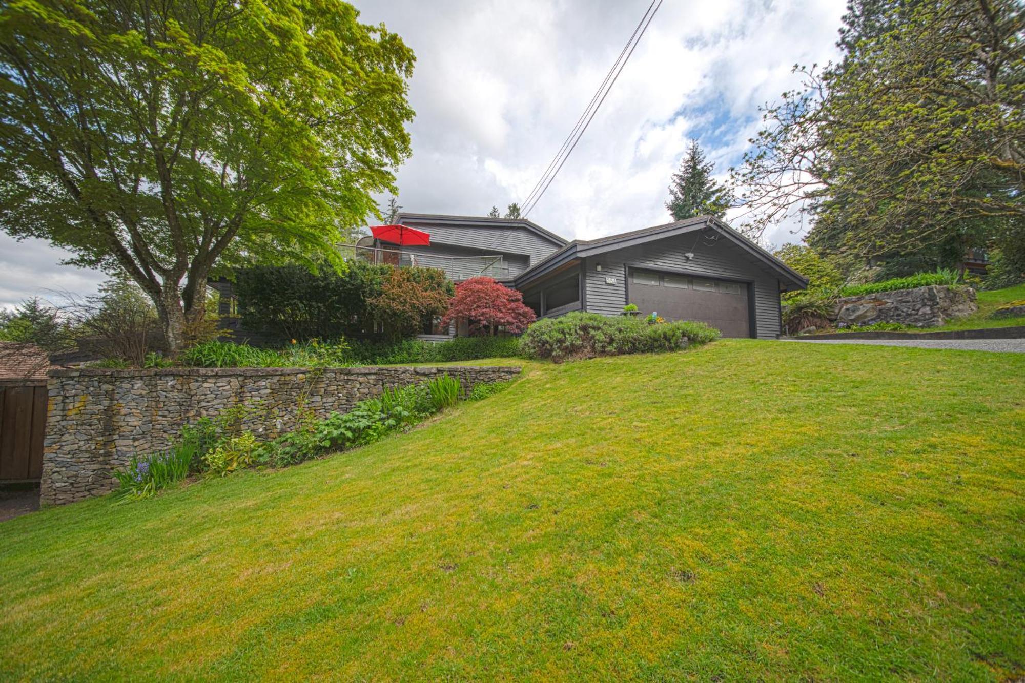 Seymour Private Bedroom, Ensuite Bathroom With Shared Pool, Hot Tub With Views North Vancouver Exterior photo
